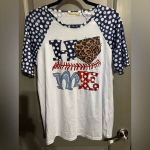 Southern Stitch Size M Baseball Fan Tee NWOT